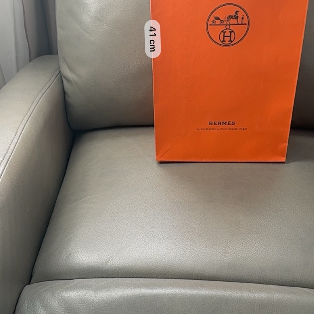 Hermès Gray Box with Ribbon - Picture 10 of 11